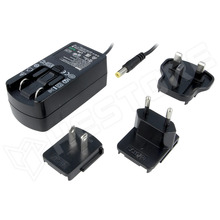 SYS1541-1505-EU-UK-US, Tápegység, impulzusos, 5V DC, 3A, 15W, 5.5/2.1mm, plusz középen van (SYS1541-1505-EU/UK/US / SUNNY)