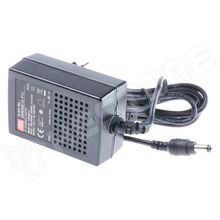 GSM36E12-P1J / Tápegység, impulzusos, 12V DC, 36W, 5.5/2.1mm, plusz középen van (GSM36E12-P1J / MEAN WELL)