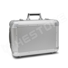 TB-10753 / Szerszámos táska, bőrönd