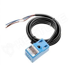 SN04-P2 / Induktív közelítésérzékelő kapcsoló, PNP, NC, 3 vezetékes, DC 10-30V, 4 mm (SN04-P2 (PNP-NC))